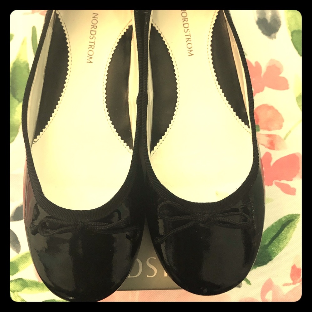 Nordstrom Kids Black Patent “Bella”Ballet Flat